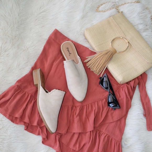 🚨LAST PAIR!!//The Sarahi//Stone braided mule/flat - Picture 5 of 8